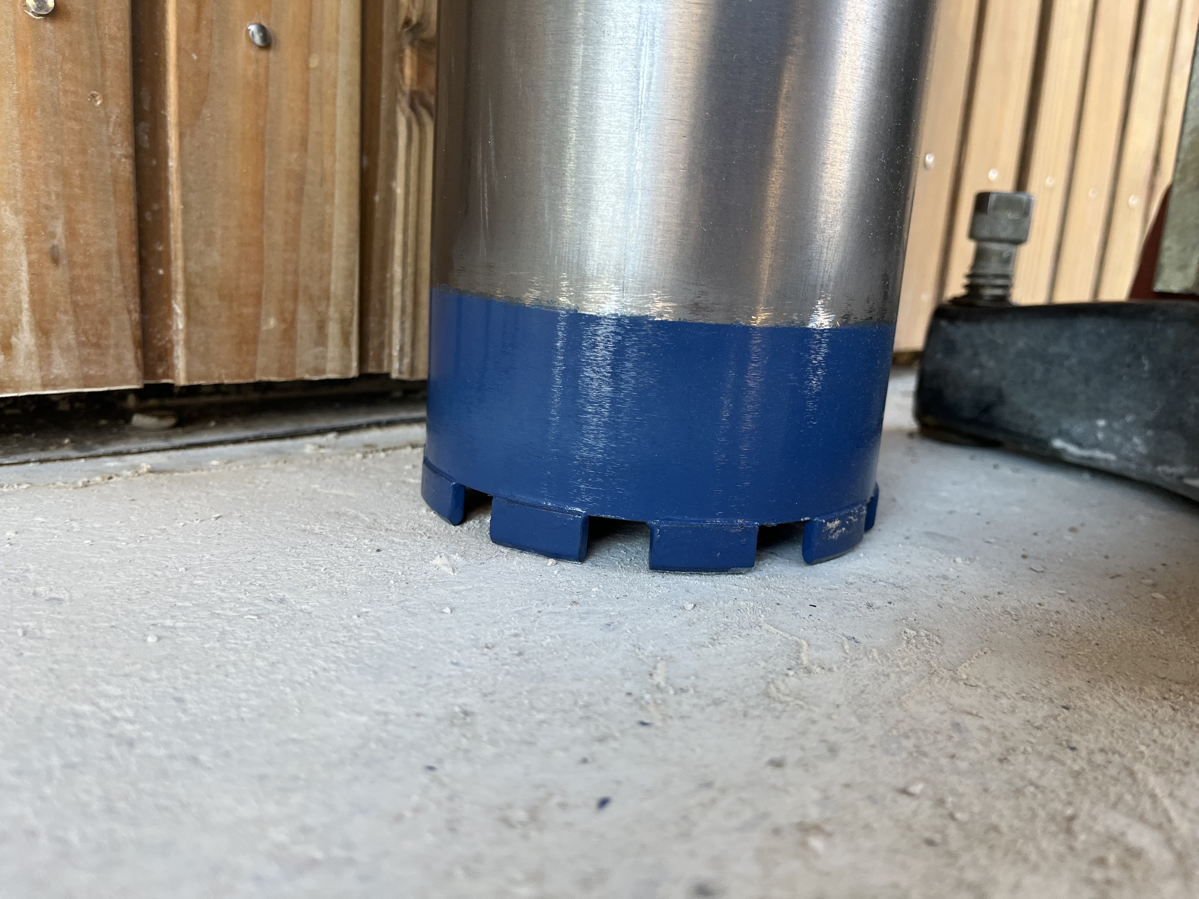 Carottes de béton extraites après les essais